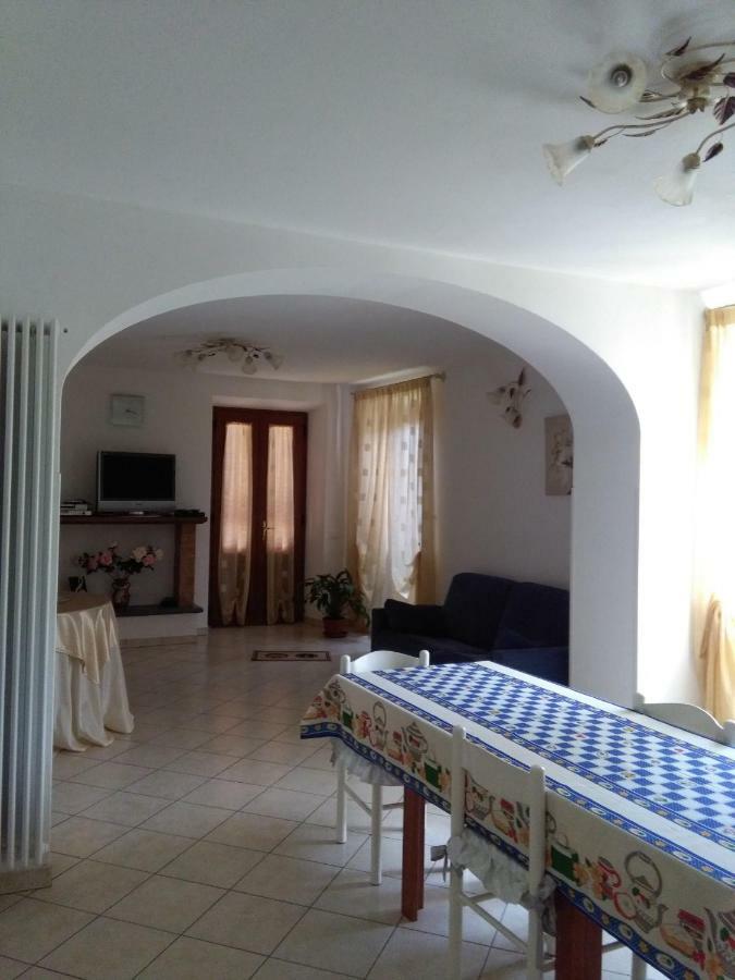 Monti Mare Villa เซราเวซซา ภายนอก รูปภาพ