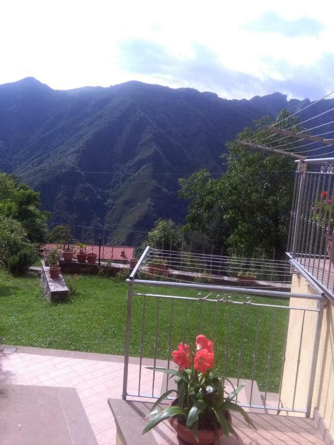 Monti Mare Villa เซราเวซซา ภายนอก รูปภาพ